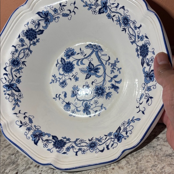 Classic Blue and White Floral Dinnerware Bowl - Picture 4 of 4
